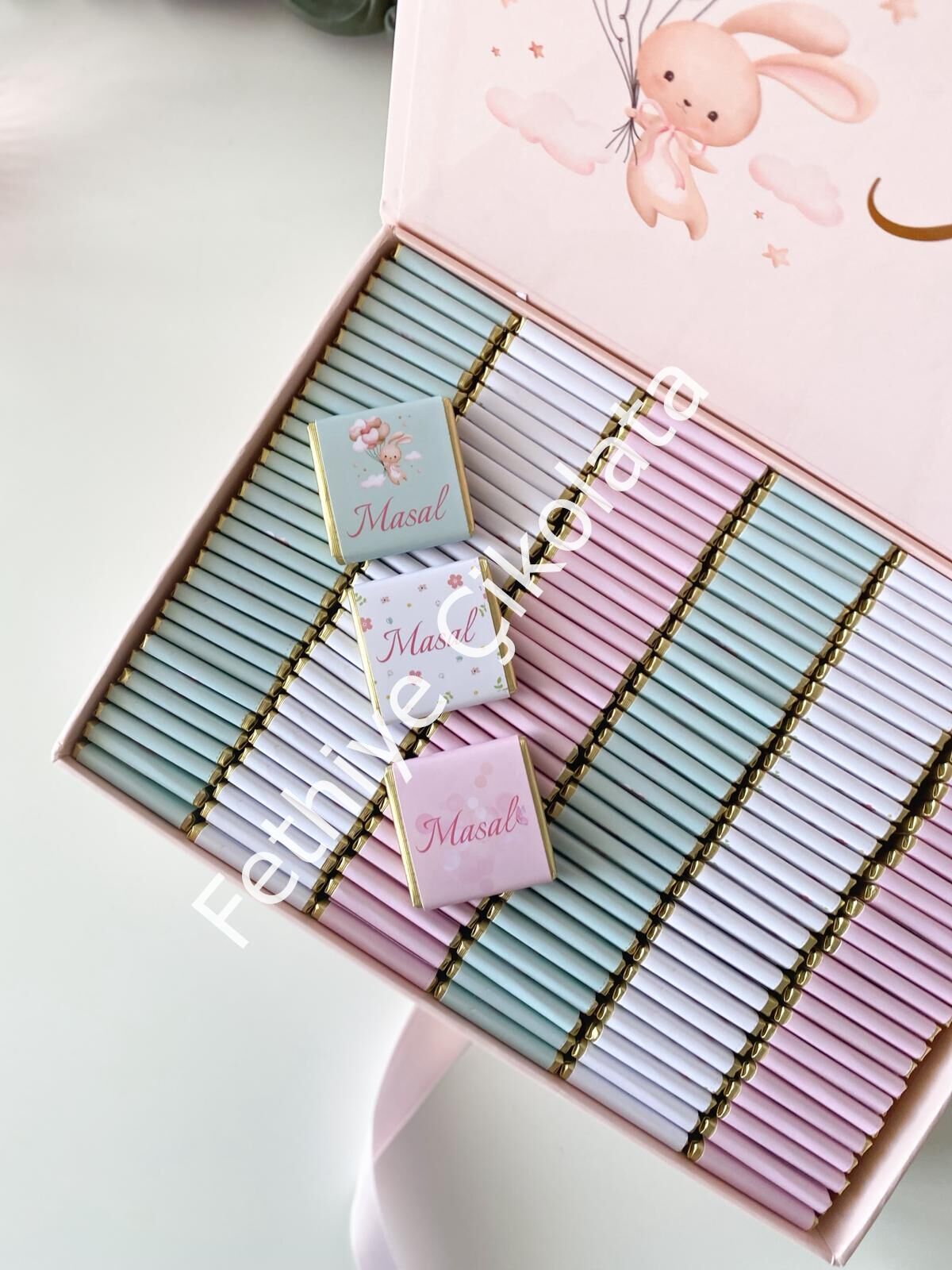 Mukavva Kurdeleli Dekoratif Çikolata Kutusu