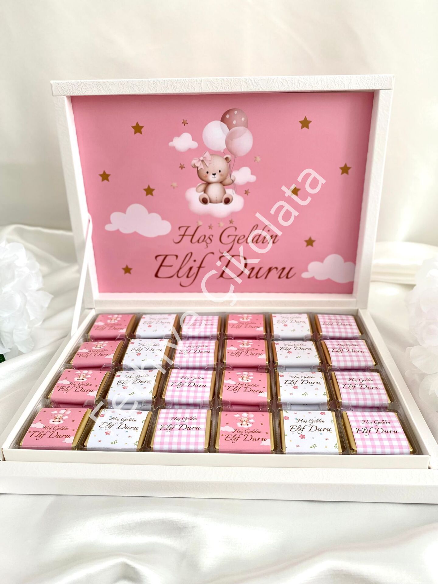Karton Kutu Kız Bebek Çikolatası
