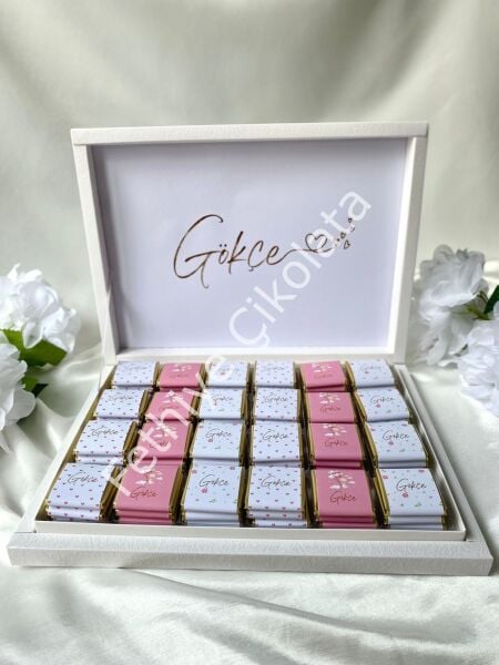 Karton Kutu Kız Bebek Çikolatası