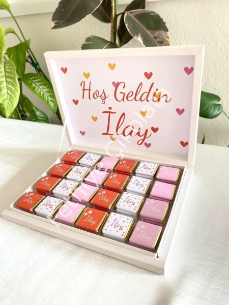 Karton Kutu Kız Bebek Çikolatası