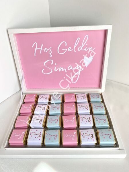Karton Kutu Kız Bebek Çikolatası