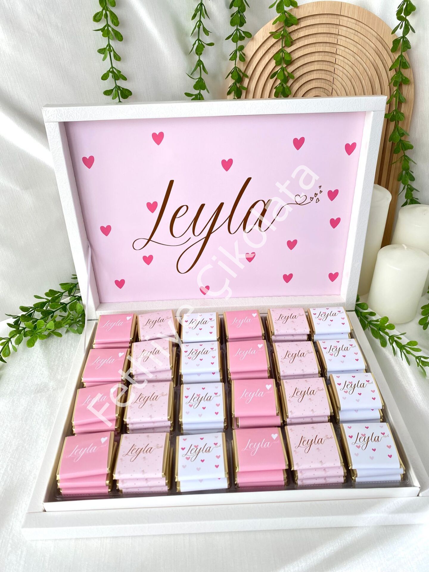 Karton Kutu Kız Bebek Çikolatası