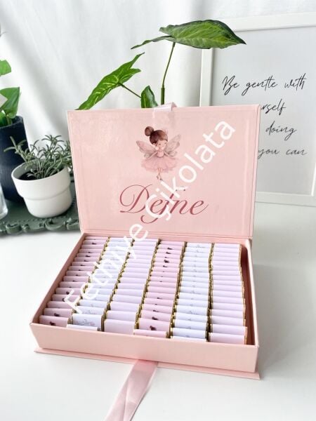 Mukavva Kurdeleli Dekoratif Çikolata Kutusu