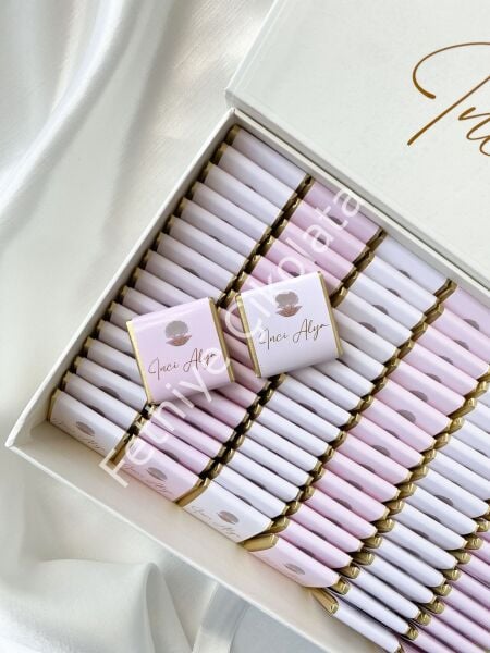 Mukavva Kurdeleli Dekoratif Çikolata Kutusu