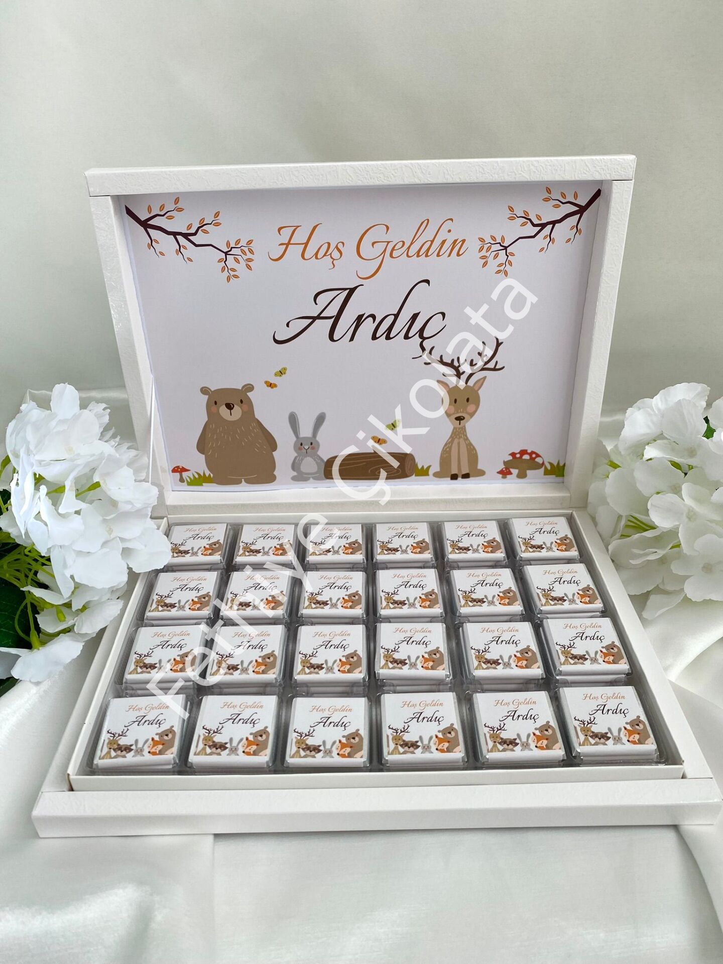 Karton Kutu Erkek Bebek Çikolatası