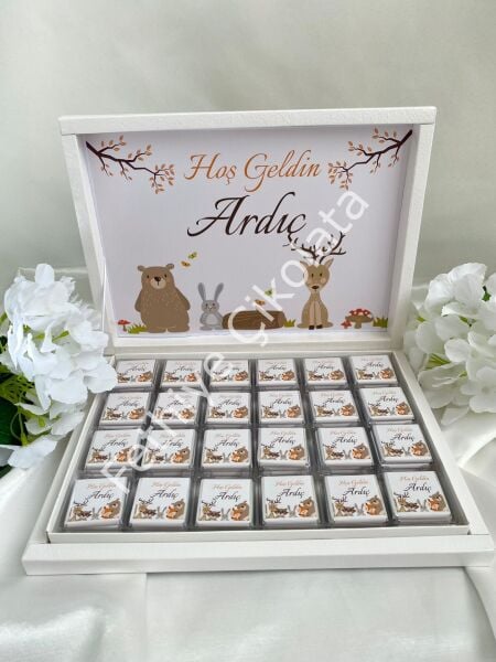 Karton Kutu Erkek Bebek Çikolatası