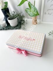 Metal Kutu Bebek Çikolatası