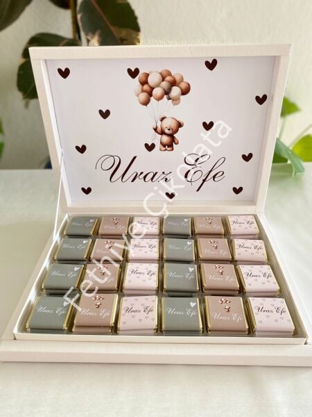 Karton Kutu Erkek Bebek Çikolatası