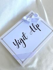 Karton Kutu Erkek Bebek Çikolatası