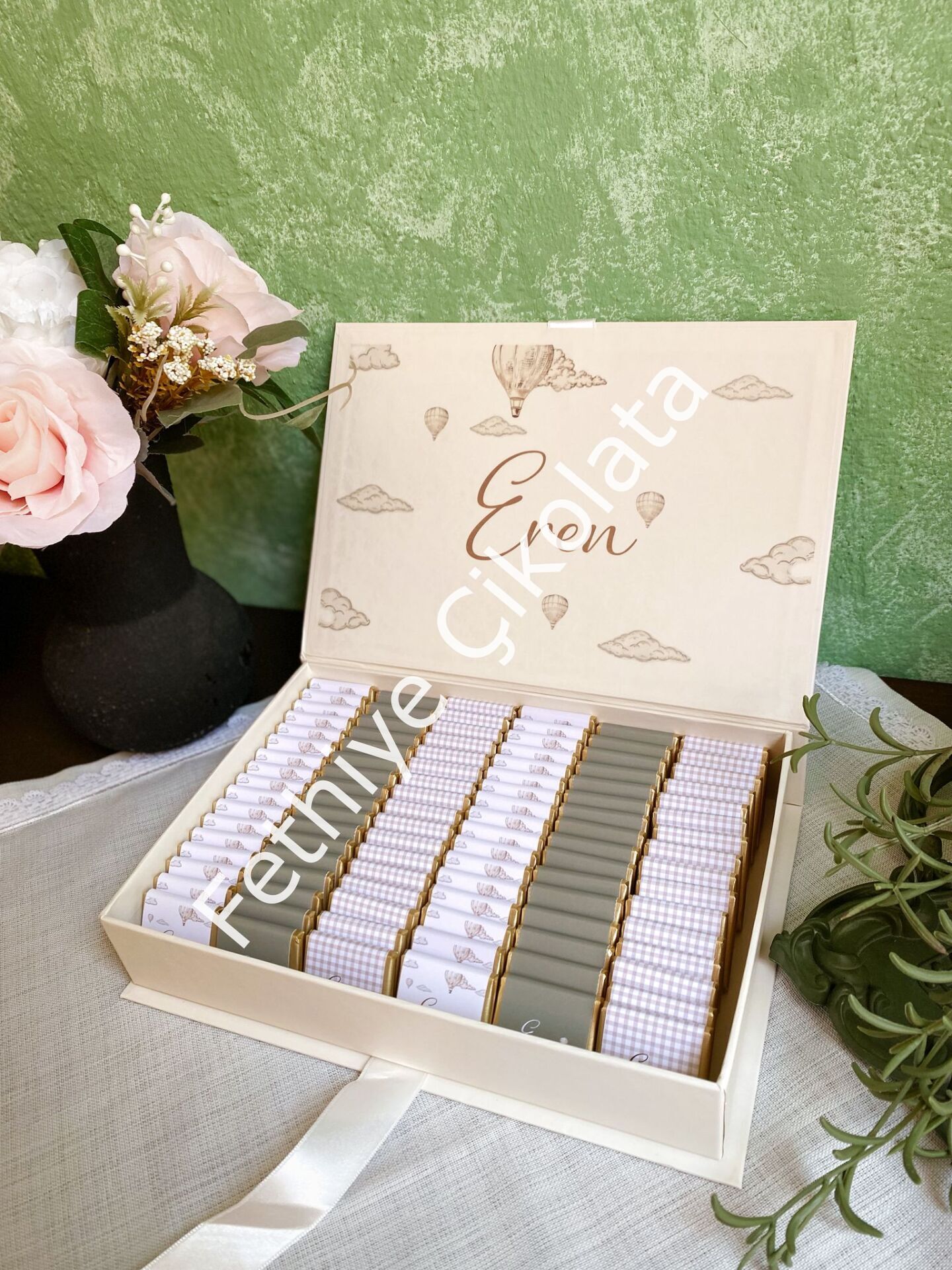 Mukavva Kurdeleli Dekoratif Çikolata Kutusu