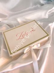 Mukavva Kurdeleli Dekoratif Çikolata Kutusu