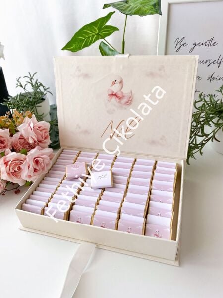 Mukavva Kurdeleli Dekoratif Çikolata Kutusu