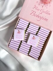 Kız Bebek Mıknatıslı Kare Kutu