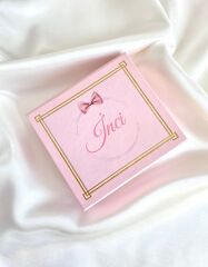 Kız Bebek Mıknatıslı Kare Kutu