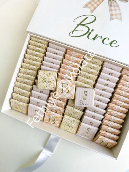 Mukavva Kurdeleli Dekoratif Çikolata Kutusu