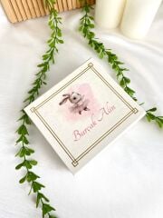 Kız Bebek Mıknatıslı Kare Kutu