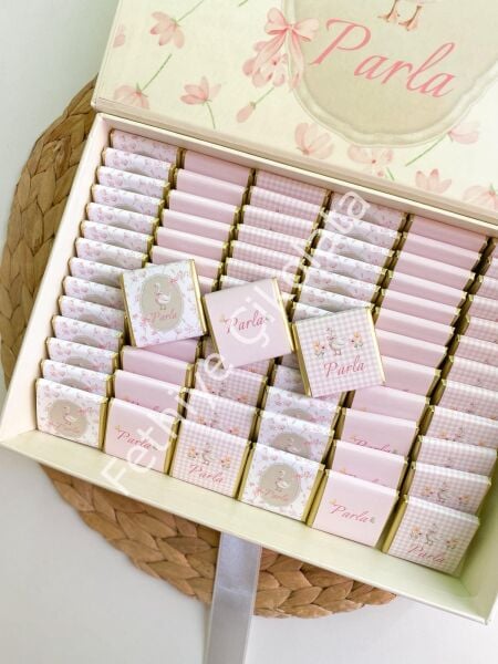 Mukavva Kurdeleli Dekoratif Çikolata Kutusu