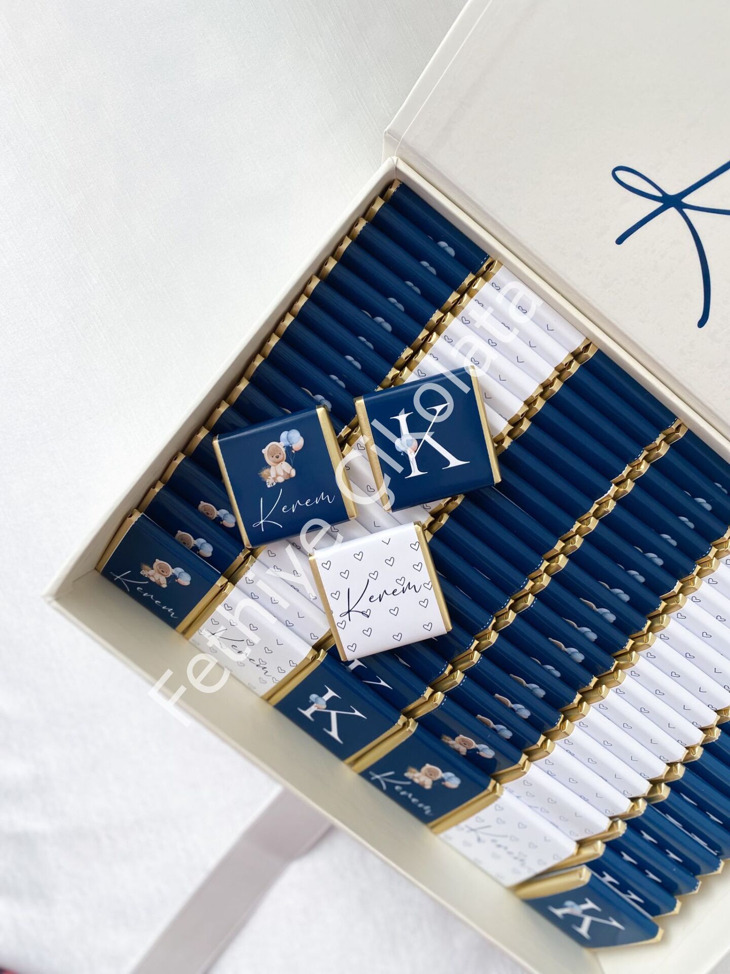 Mukavva Kurdeleli Dekoratif Çikolata Kutusu