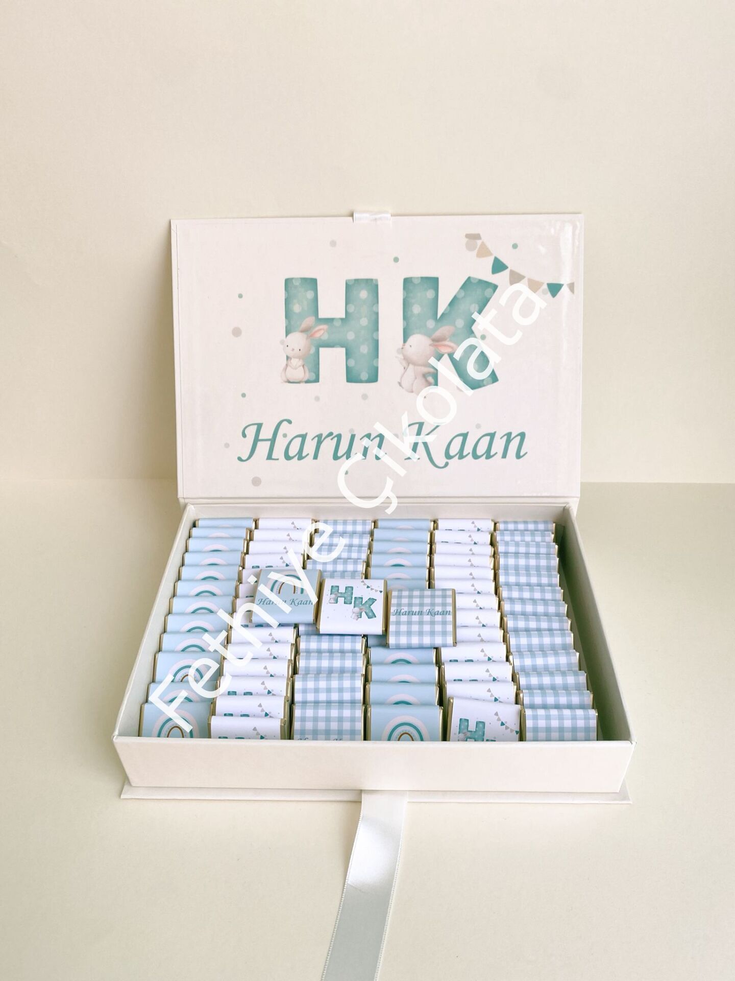 Mukavva Kurdeleli Dekoratif Çikolata Kutusu