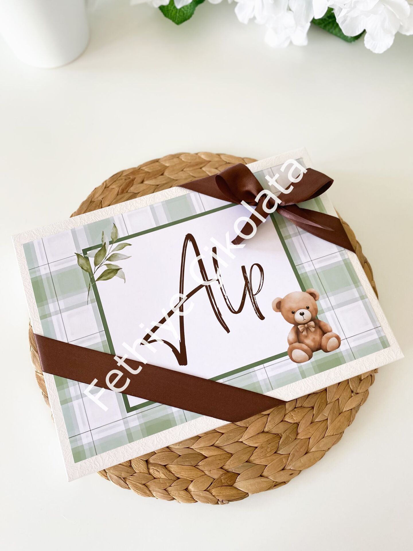 Karton Kutu Erkek Bebek Çikolatası