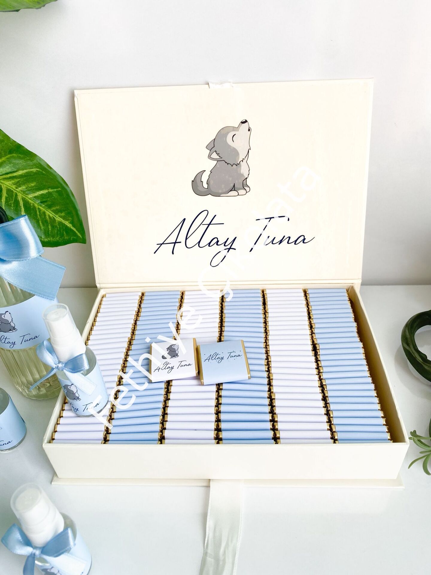 Mukavva Kurdeleli Dekoratif Çikolata Kutusu