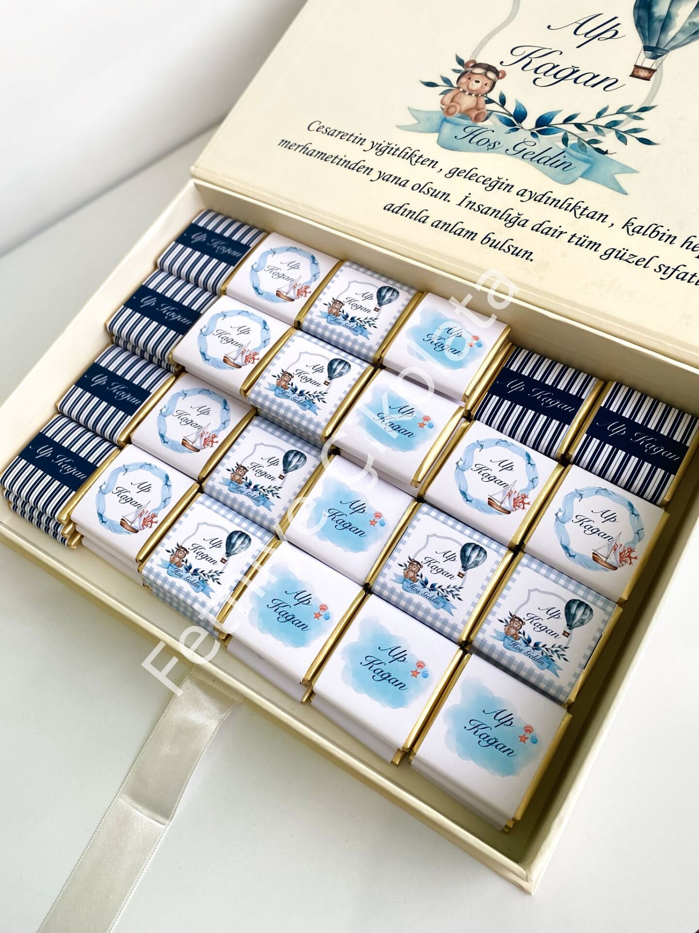 Mukavva Kurdeleli Dekoratif Çikolata Kutusu