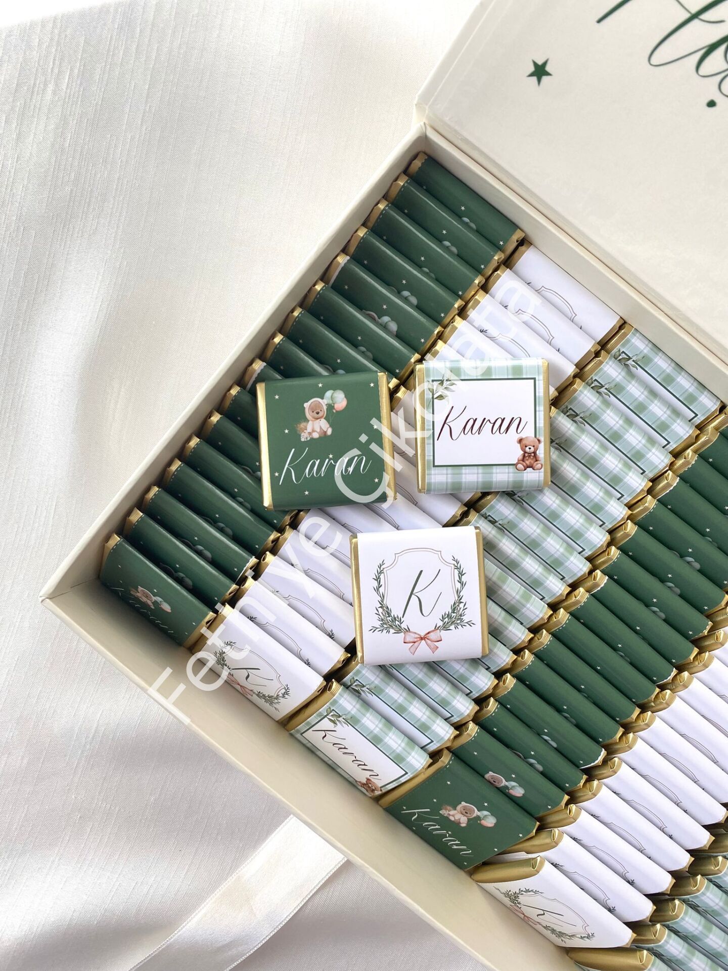 Mukavva Kurdeleli Dekoratif Çikolata Kutusu