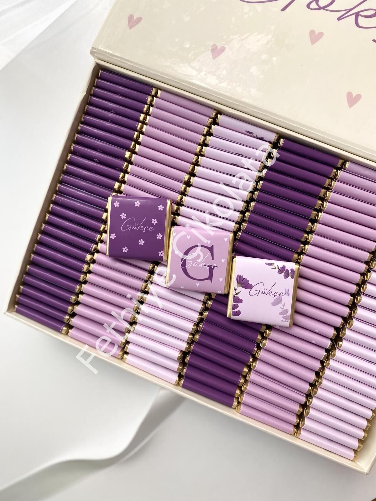 Mukavva Kurdeleli Dekoratif Çikolata Kutusu