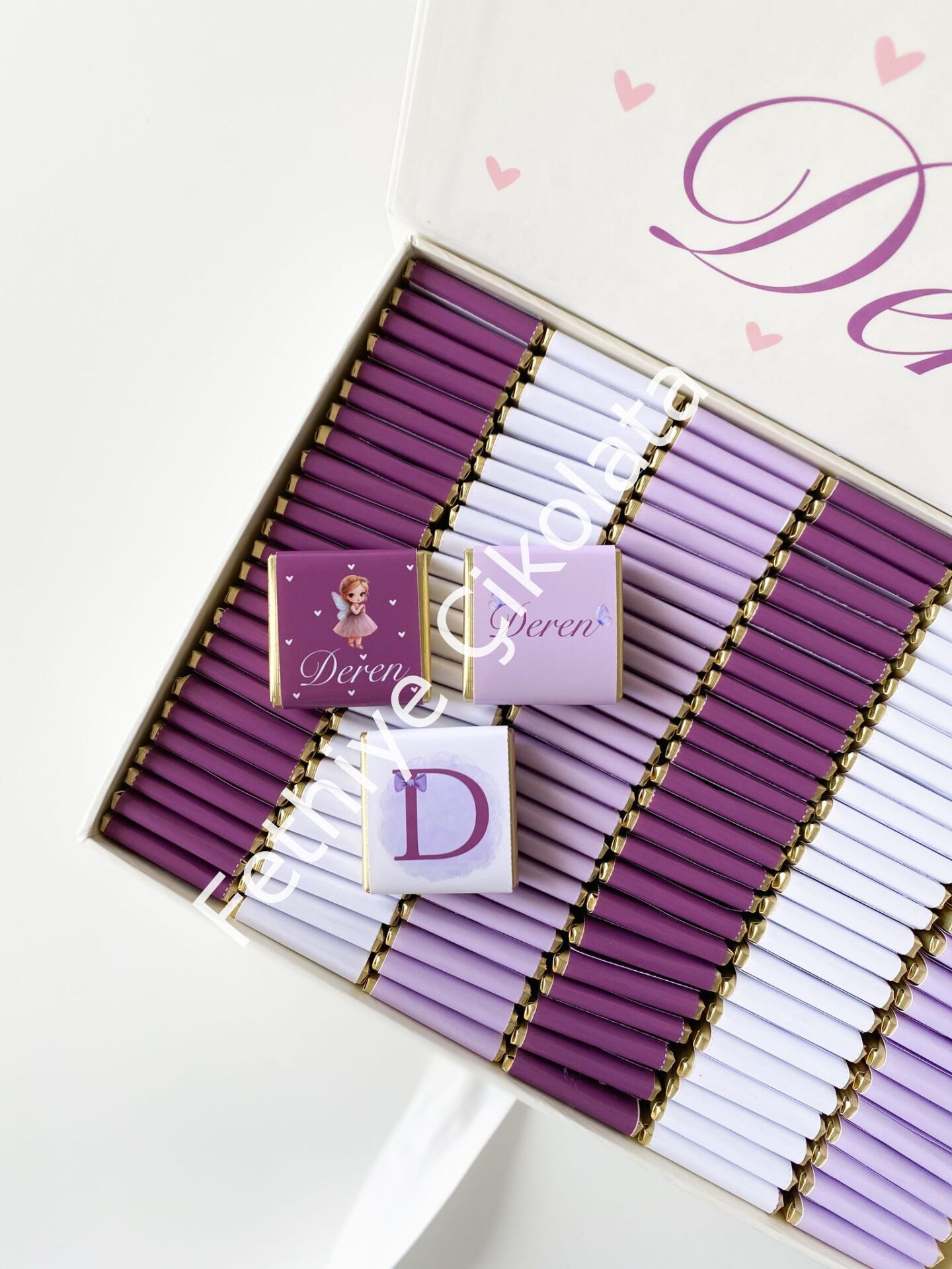 Mukavva Kurdeleli Dekoratif Çikolata Kutusu