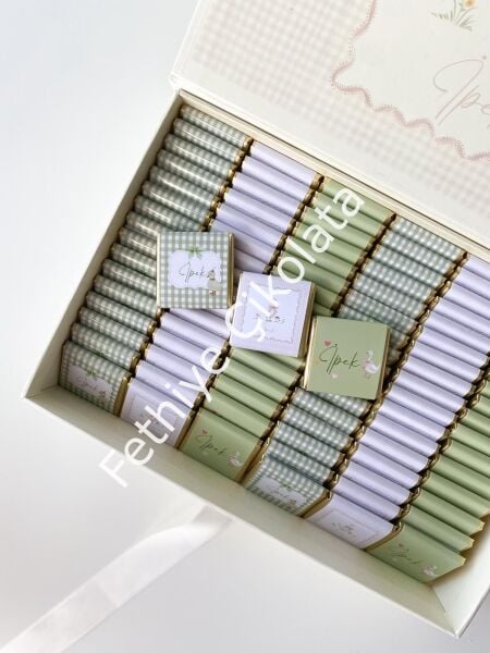 Mukavva Kurdeleli Dekoratif Çikolata Kutusu