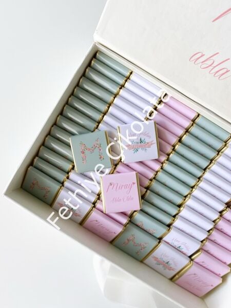 Mukavva Kurdeleli Dekoratif Çikolata Kutusu