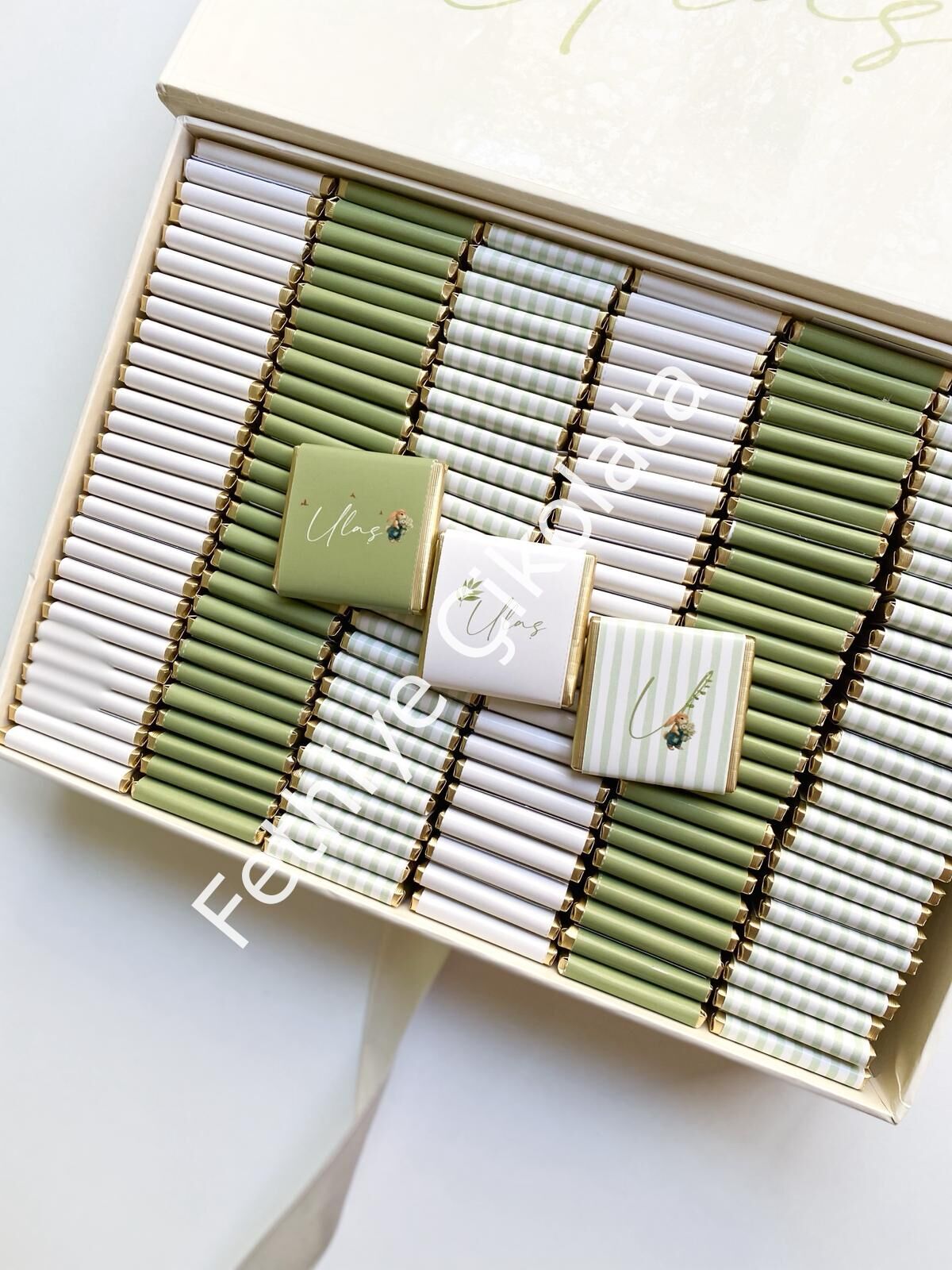 Mukavva Kurdeleli Dekoratif Çikolata Kutusu