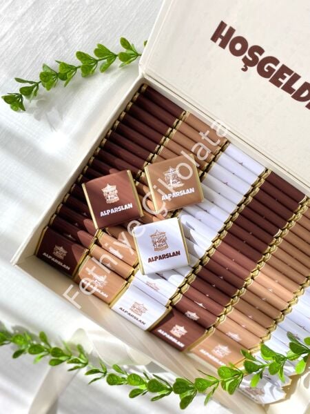 Mukavva Kurdeleli Dekoratif Çikolata Kutusu