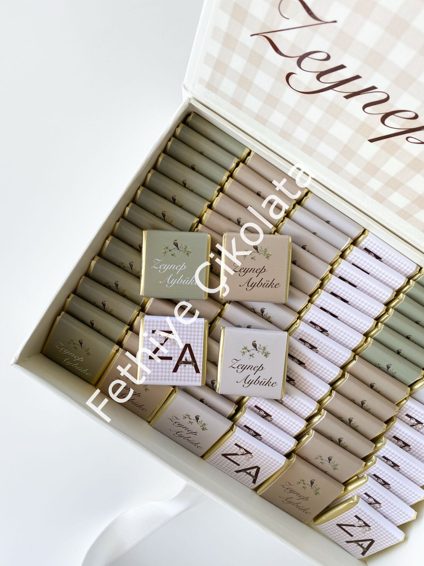 Mukavva Kurdeleli Dekoratif Çikolata Kutusu