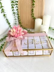 Çiçekli Kız Cam Çikolata Kutusu