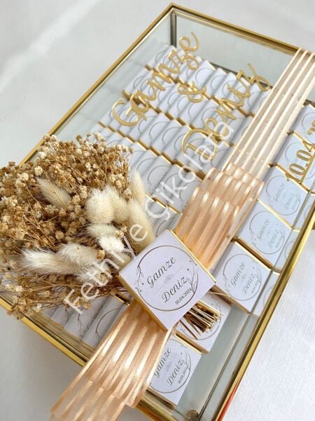 Cam Kutu Isteme Çikolatası