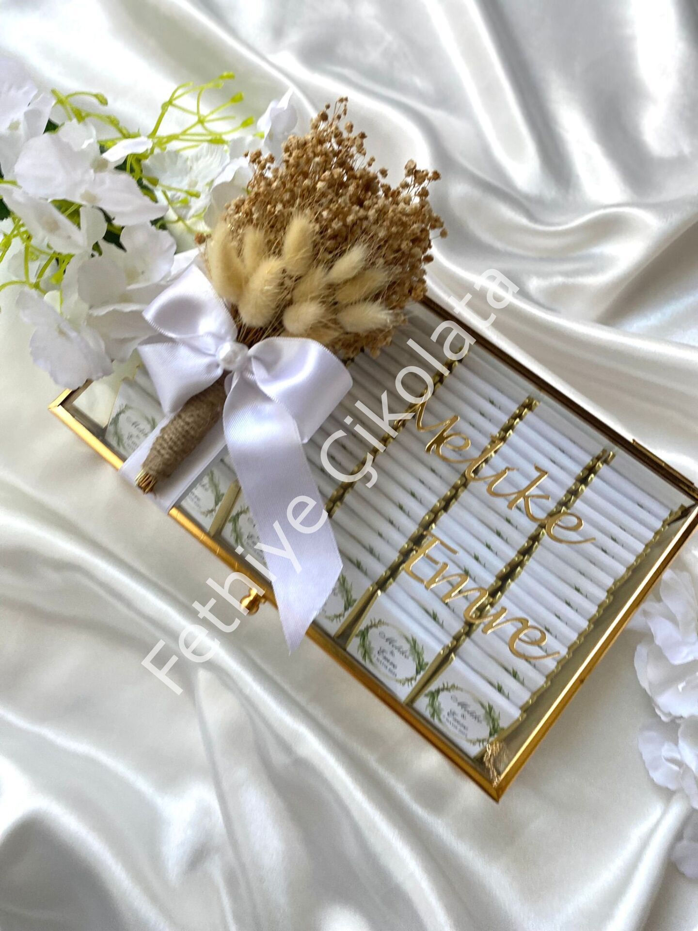 Cam Kutu Isteme Çikolatası