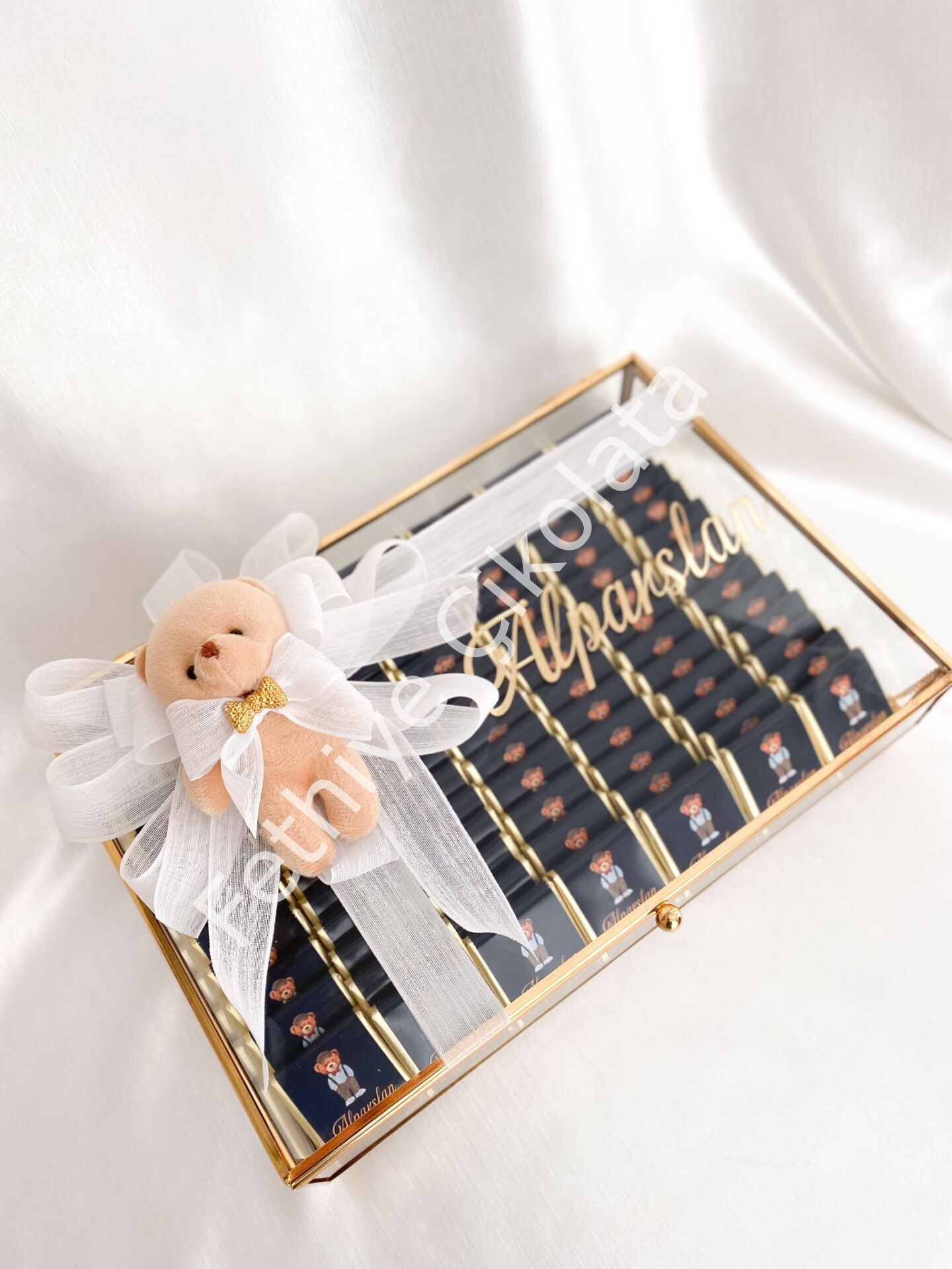 Ayıcıklı Erkek Cam Çikolata Kutusu