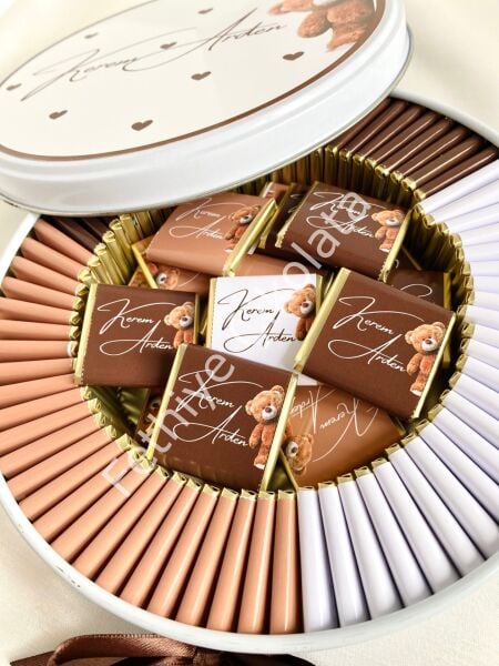 Yuvarlak Metal Kutu Bebek Çikolatası