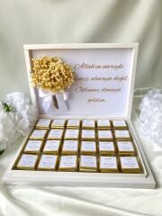 Çiçekli Karton Kutu İsteme Çikolatası