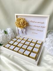 Çiçekli Karton Kutu İsteme Çikolatası