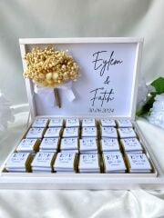 Çiçekli Karton Kutu İsteme Çikolatası