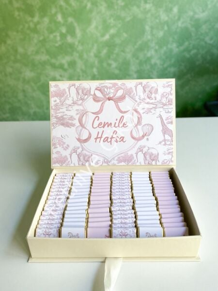 Mukavva Kurdeleli Dekoratif Çikolata Kutusu