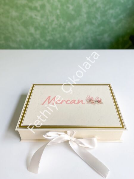 Mukavva Kurdeleli Dekoratif Çikolata Kutusu