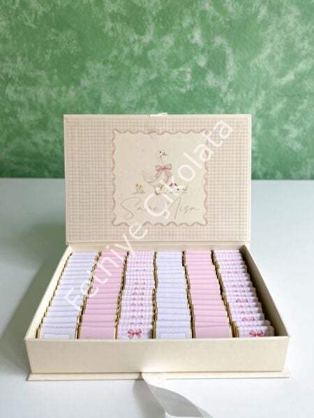 Mukavva Kurdeleli Dekoratif Çikolata Kutusu