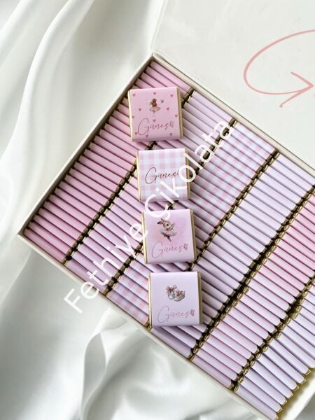 Mukavva Kurdeleli Dekoratif Çikolata Kutusu