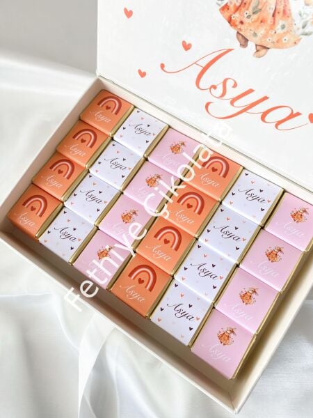 Mukavva Kurdeleli Dekoratif Çikolata Kutusu